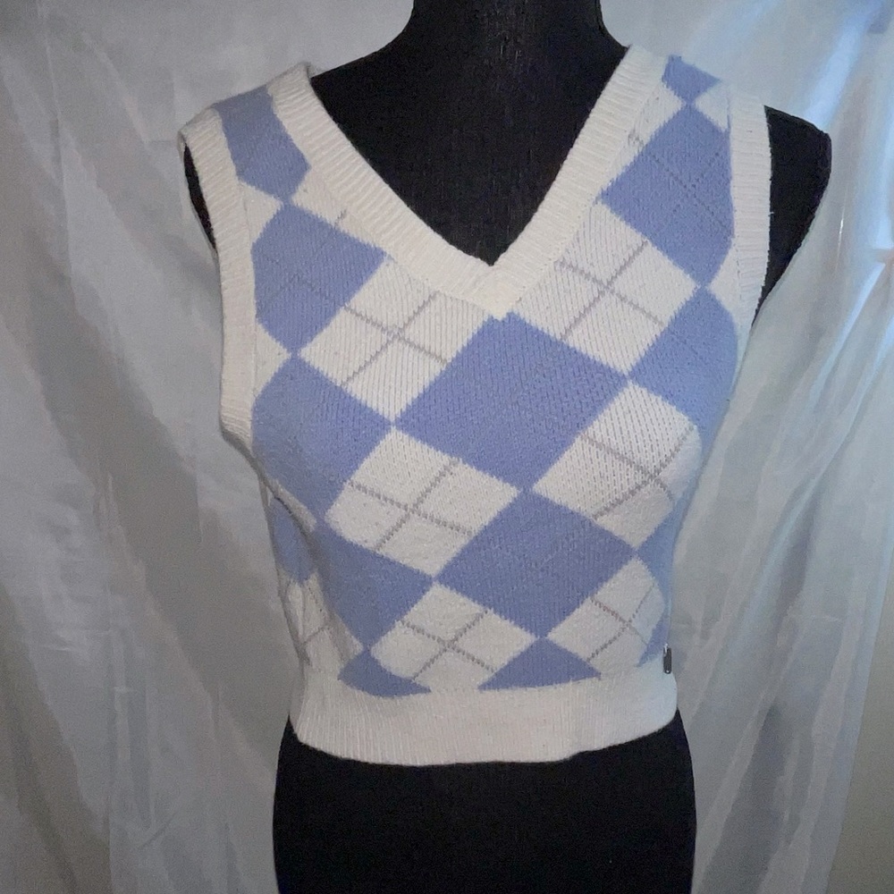 Holister mini midriff sweater